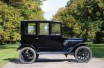 Ford Model T Centre-Door Sedan 1923 года